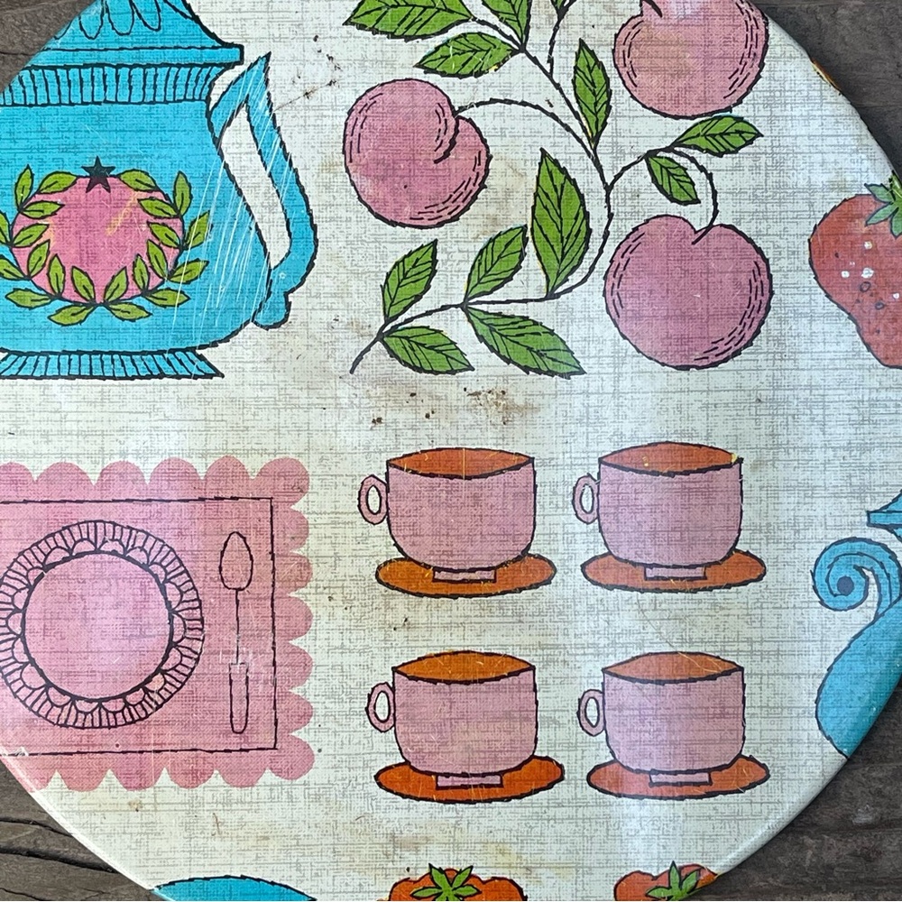 Vintage Metal Trivet Set – Southwestern & Retro Kitchen Themes - Picture 12 of 13